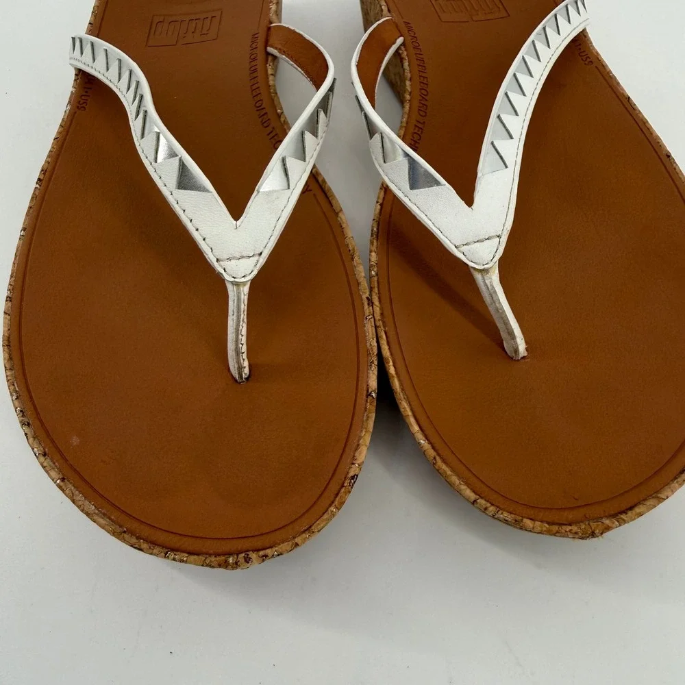 FitFlop Women's 9‎ Lulu White Silver Studded Cork Wedge Thong Sandals K48-583